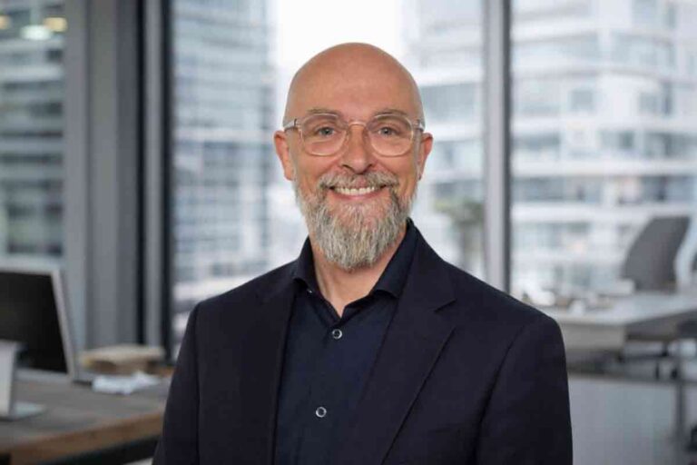 Mark-Lambertz-klein-scale